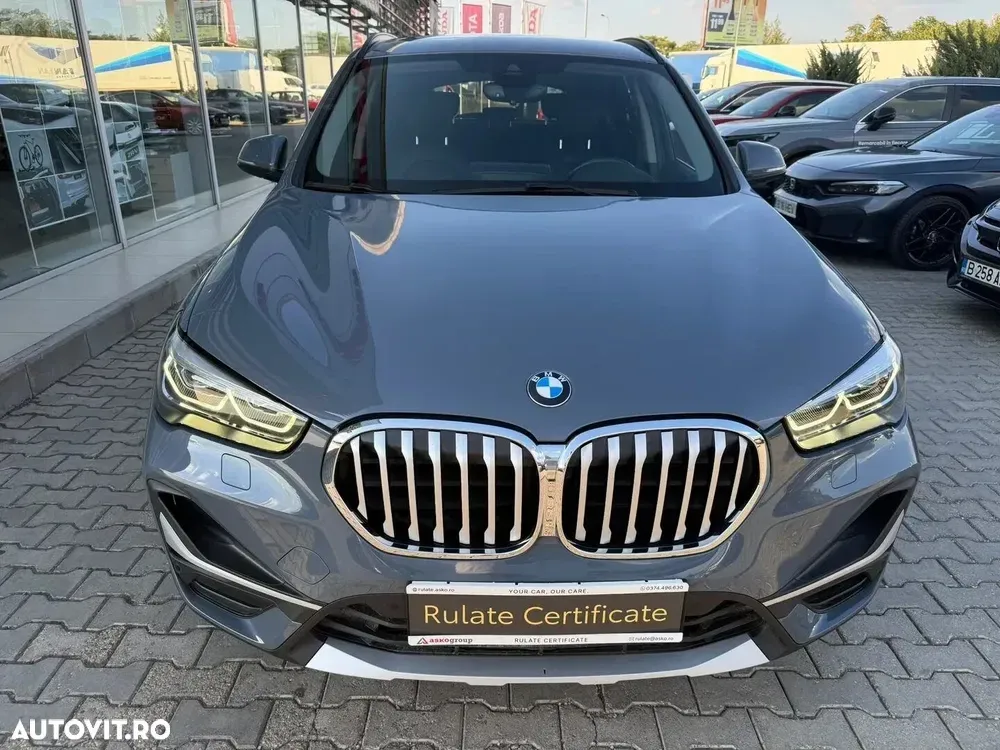 BMW X1 xDrive20i AT — imagine 3