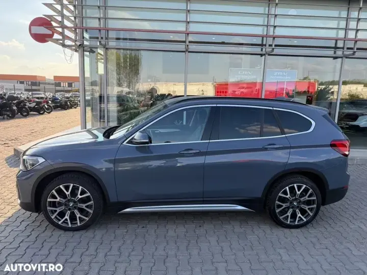BMW X1 xDrive20i AT