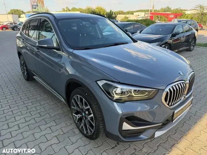 BMW X1 xDrive20i AT