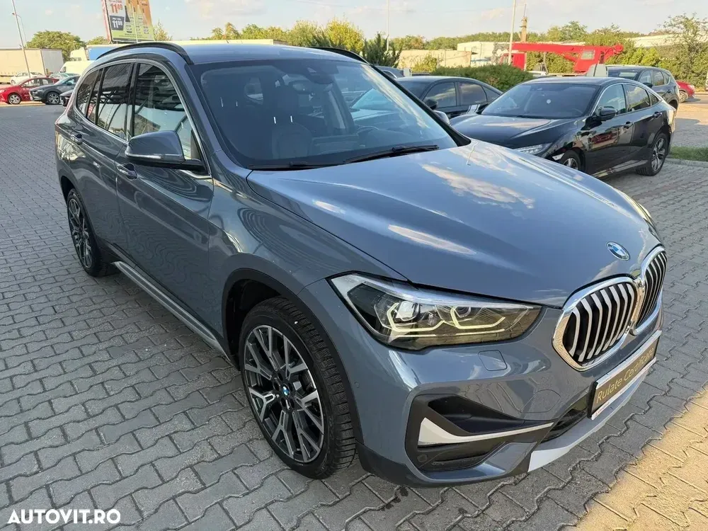BMW X1 xDrive20i AT — imagine 4