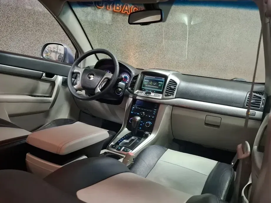 Chevrolet Captiva 2.2D AWD Plus Aut. 7 locuri LT black leather — imagine 5