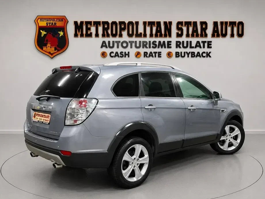 Chevrolet Captiva 2.2D AWD Plus Aut. 7 locuri LT black leather — imagine 4