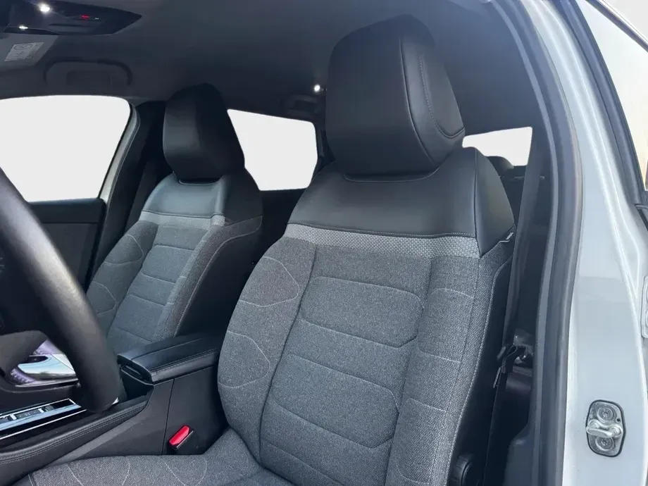 Citroën C5 X 1.2 PureTech 130 S&S EAT8 Feel Pack — imagine 4