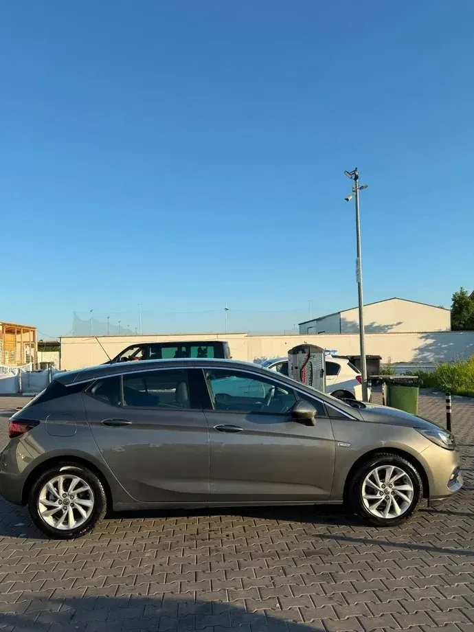 Opel Astra K 1.4 Turbo Start/Stop CVT Edition — imagine 4