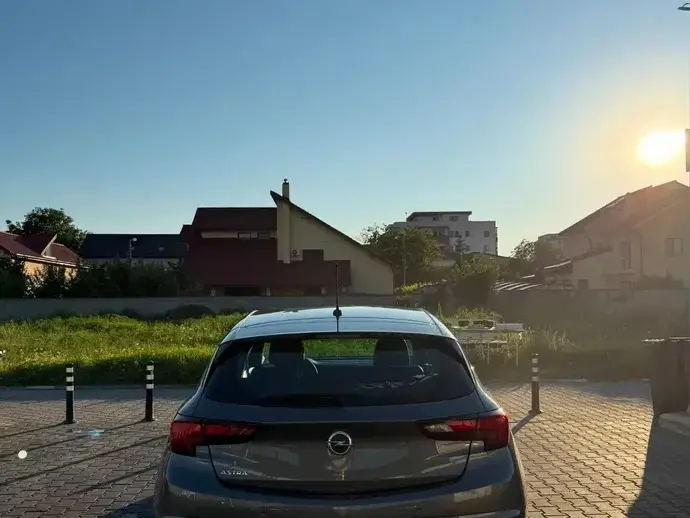 Opel Astra K 1.4 Turbo Start/Stop CVT Edition