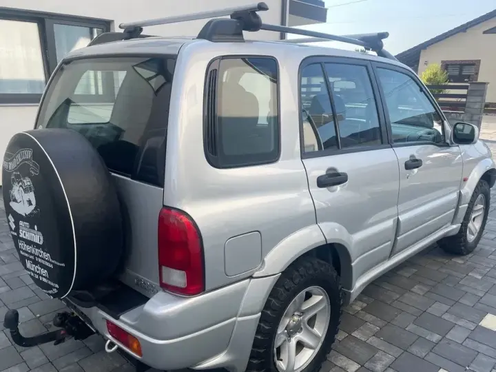 Suzuki Grand Vitara 2.0i