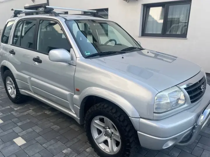 Suzuki Grand Vitara 2.0i