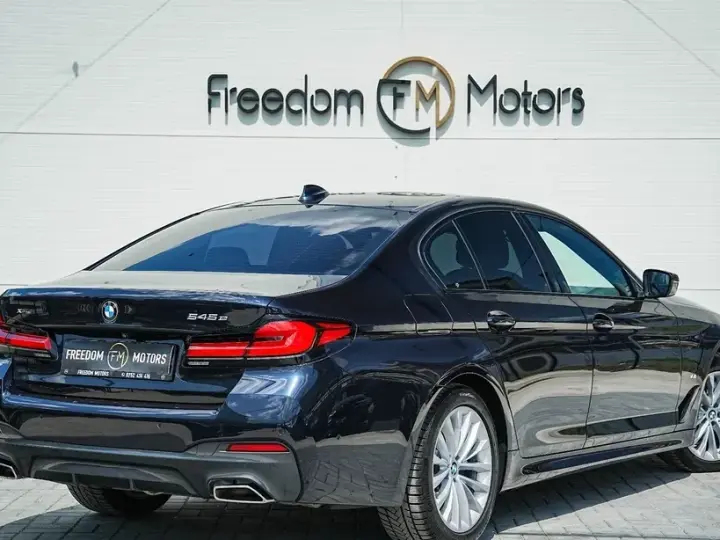 BMW Seria 5 G30/G31 545e xDrive Aut. M Sport Edition