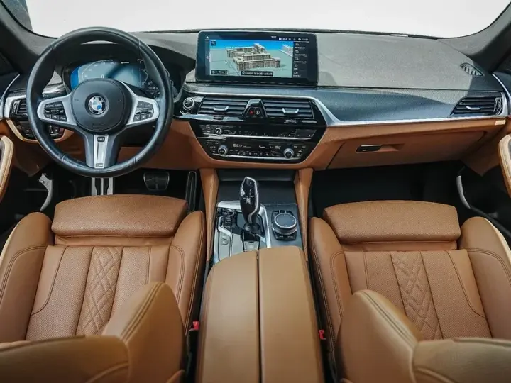 BMW Seria 5 G30/G31 545e xDrive Aut. M Sport Edition