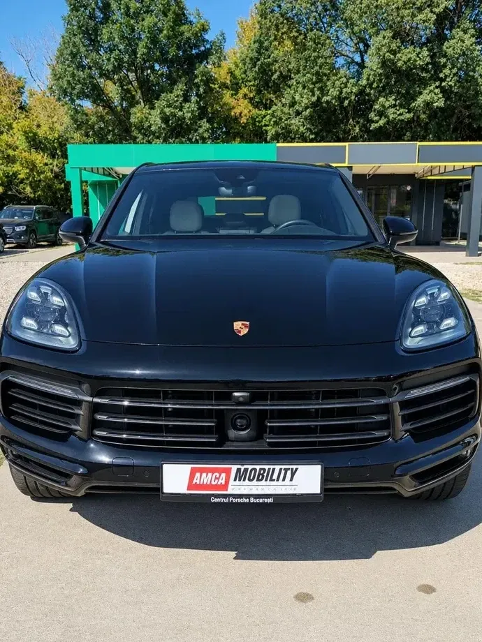 Porsche Cayenne — imagine 2