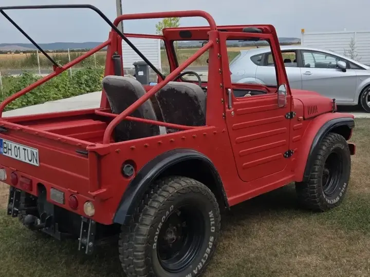 Suzuki LJ