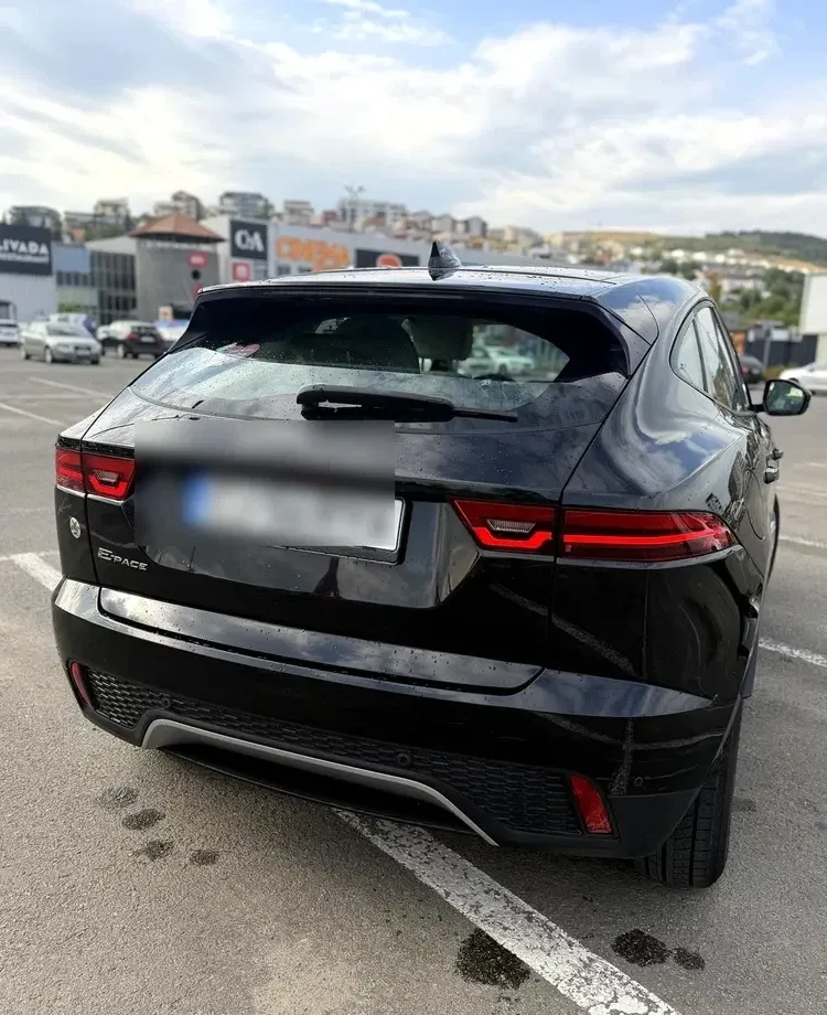 Jaguar E-Pace D150 AWD Base — imagine 3