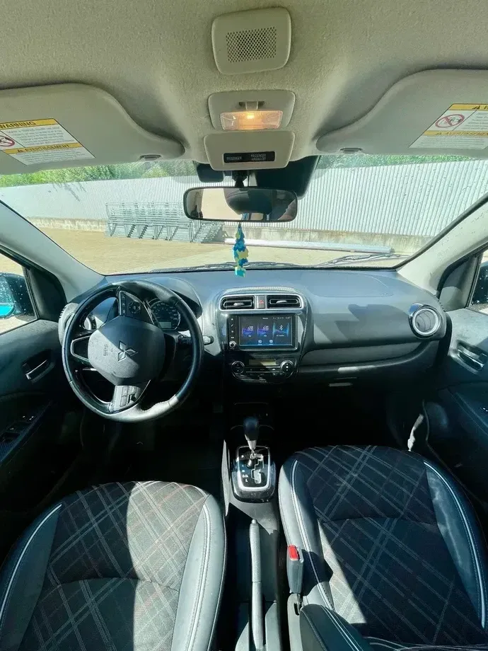 Mitsubishi Mirage — imagine 5
