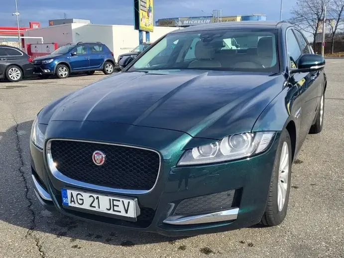 Jaguar XF