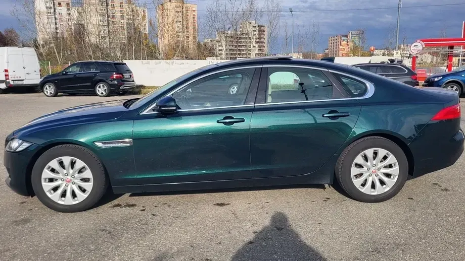 Jaguar XF — imagine 2