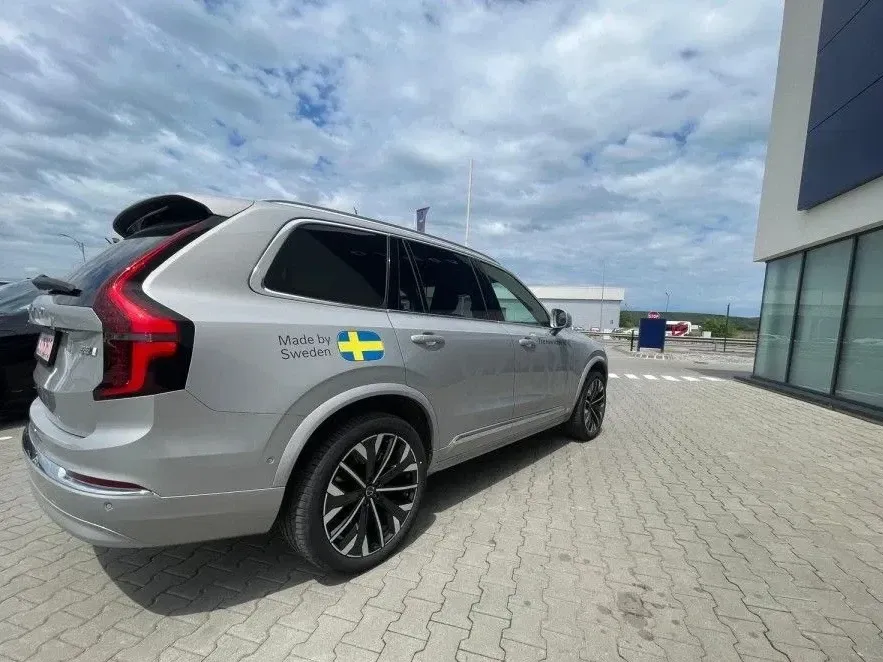 Volvo XC 90 II B5 AWD MHEV Ultra Bright — imagine 3