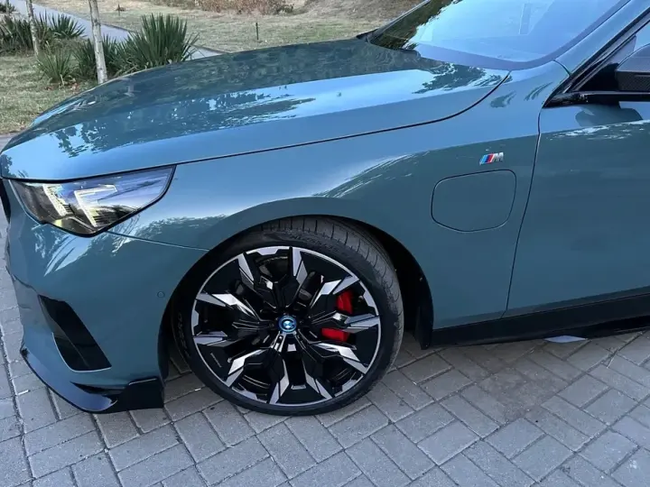 BMW Seria 5 G60/G61