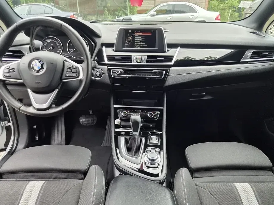 BMW Seria 2 — imagine 5