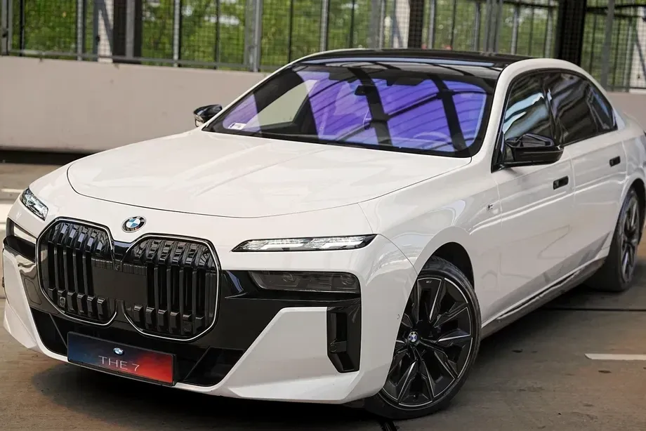 BMW Seria 7 — imagine 5