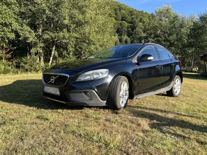 Volvo V40 II