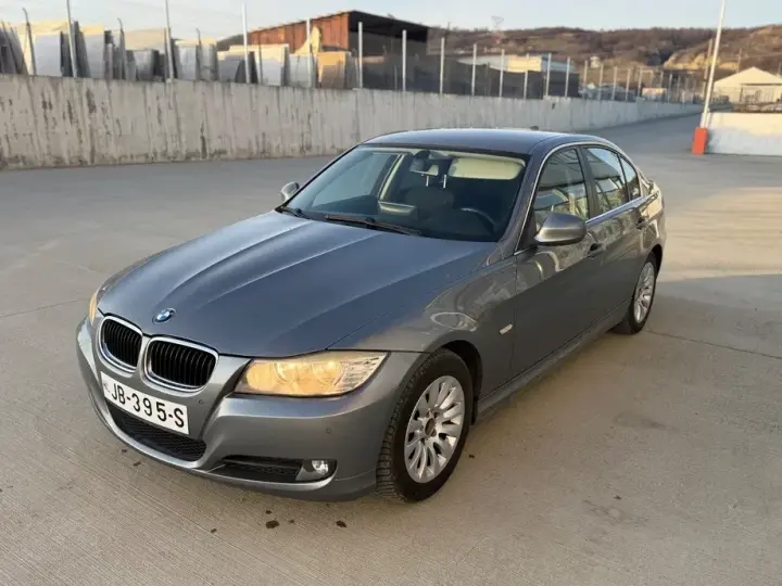 BMW Seria 3 320d DPF Aut.