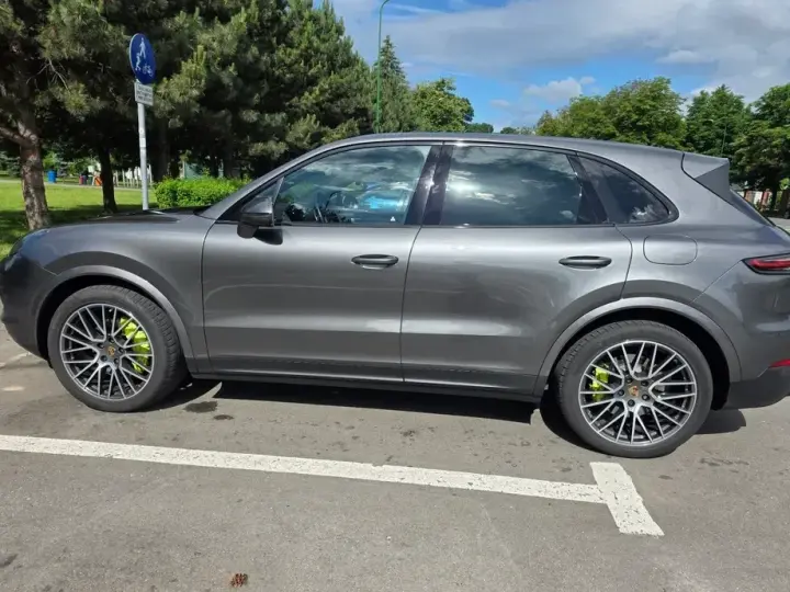 Porsche Cayenne E-Hybrid Tiptronic S