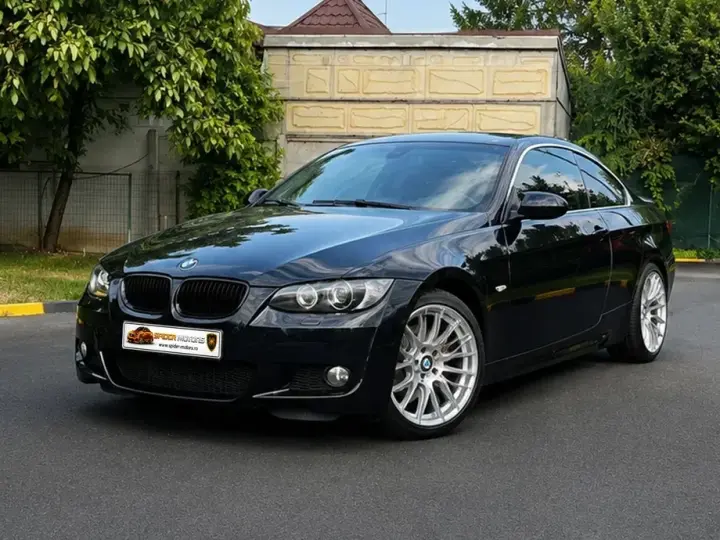 BMW Seria 3 E90/E91/E92/E93 320d Aut.