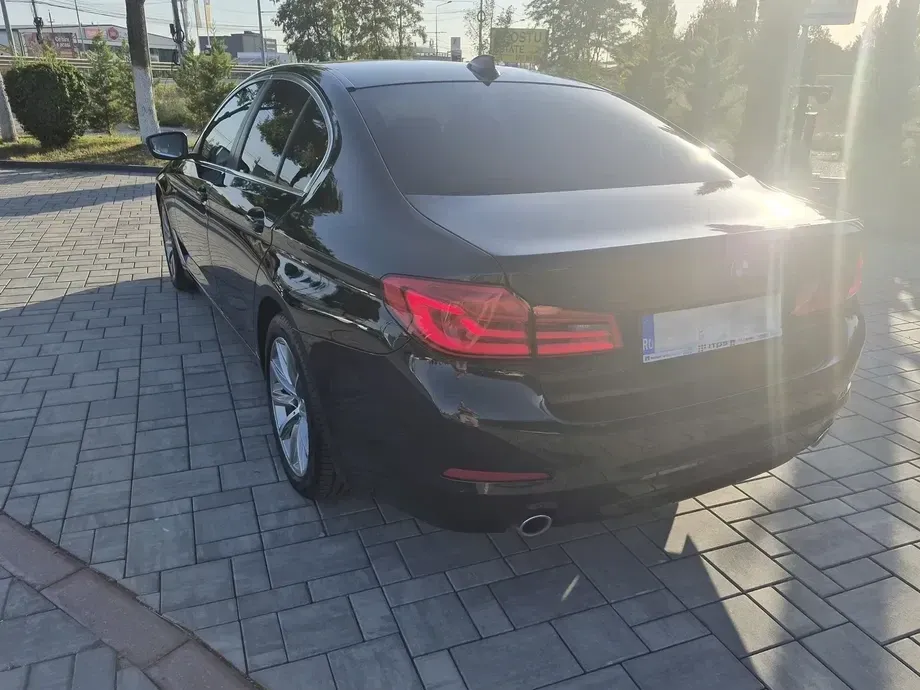 BMW Seria 5 G30/G31 520d AT MHEV — imagine 4
