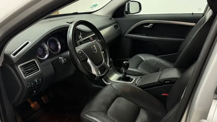 Volvo V70 III 1.6D DRIVe Summum — imagine 5