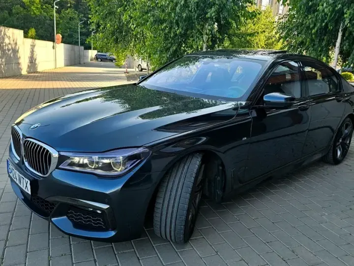BMW Seria 7 G11/G12 750d xDrive