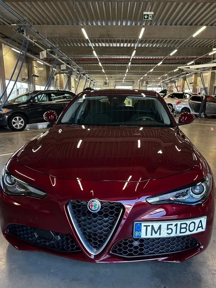 Alfa Romeo Giulia 2.0 Turbo 16V AT8 Business — imagine 4