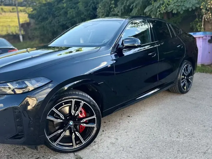 BMW X6 xDrive40d AT MHEV