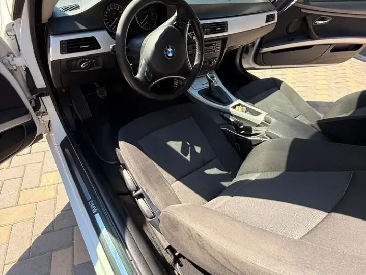BMW Seria 3 E90/E91/E92/E93 [2005 - 2013] 320i