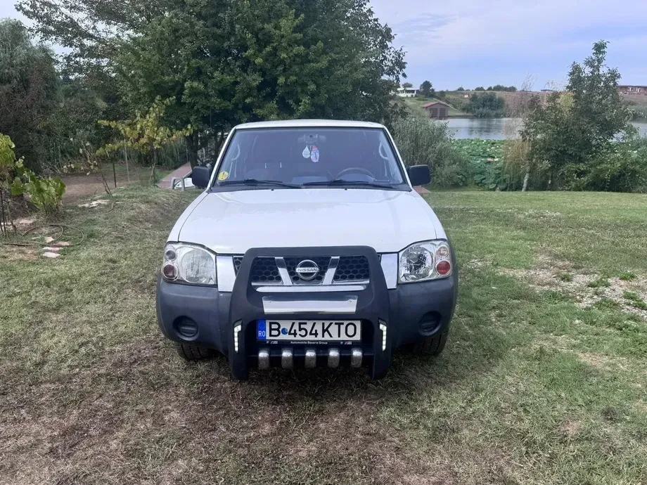 Nissan Frontier — imagine 6