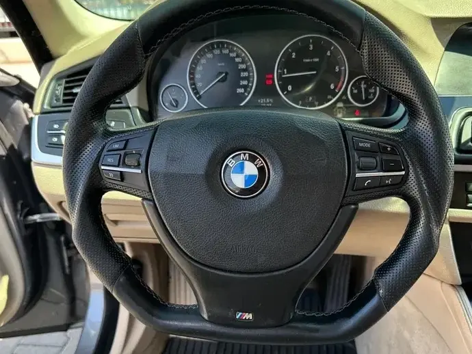 BMW Seria 5 F10/F11/F07 525d xDrive