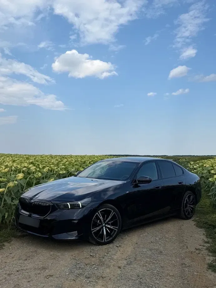 BMW Seria 5 G60/G61 520i AT MHEV — imagine 2