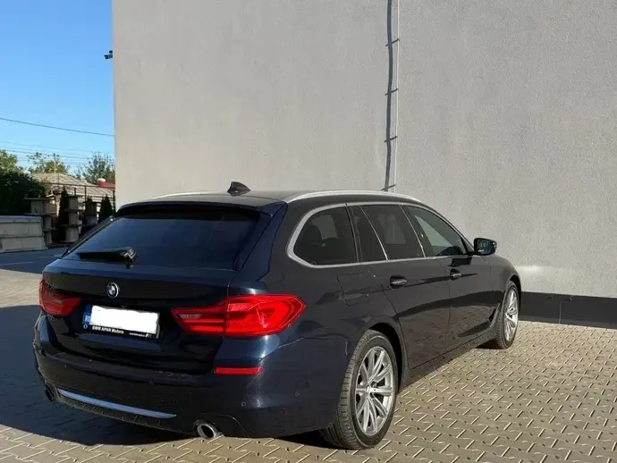 BMW Seria 5 530i Aut.