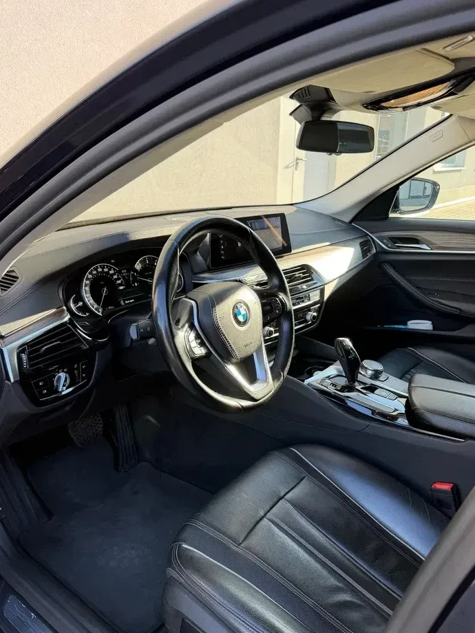 BMW Seria 5 530i Aut. — imagine 6