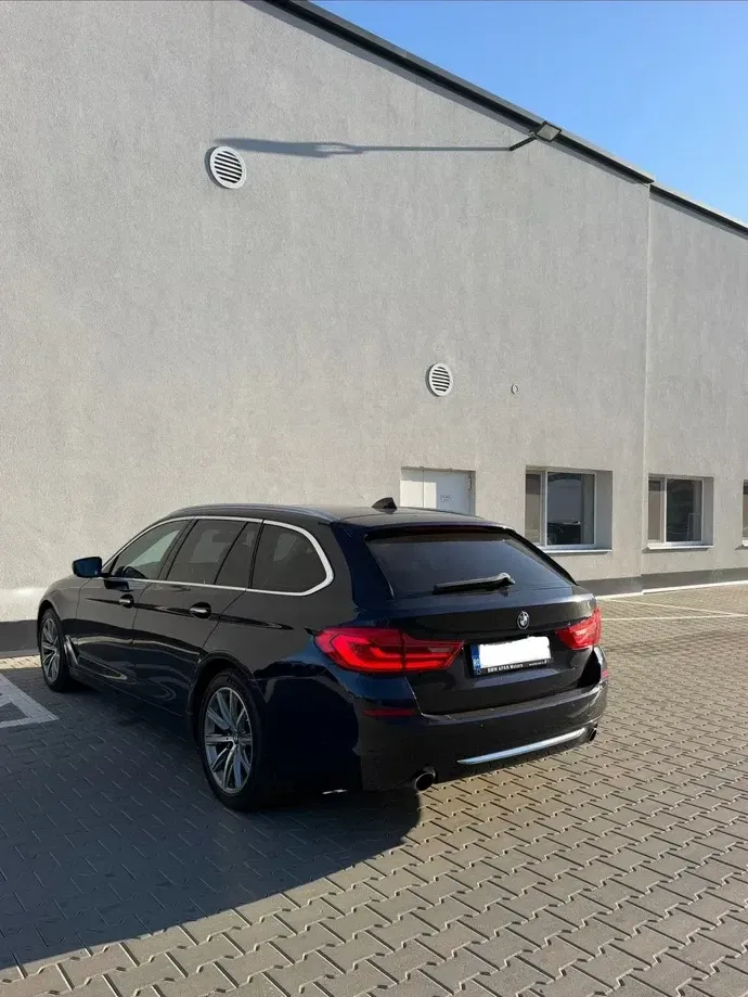BMW Seria 5 530i Aut. — imagine 5