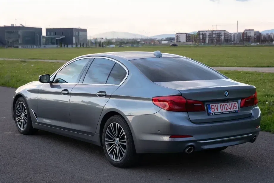 BMW Seria 5 G30/G31 520d Efficient Dynamics Edition Aut. Luxury Line — imagine 2
