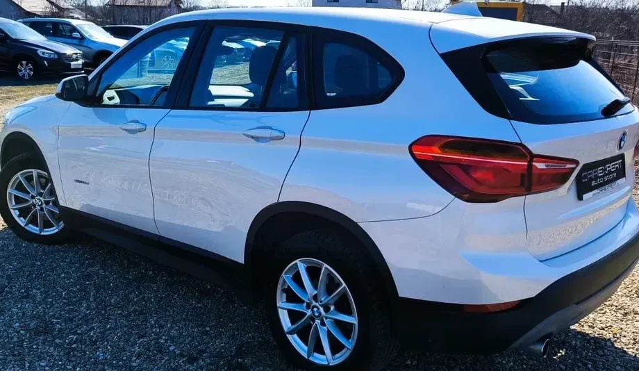 BMW X1 F48 sDrive18d Aut. — imagine 4