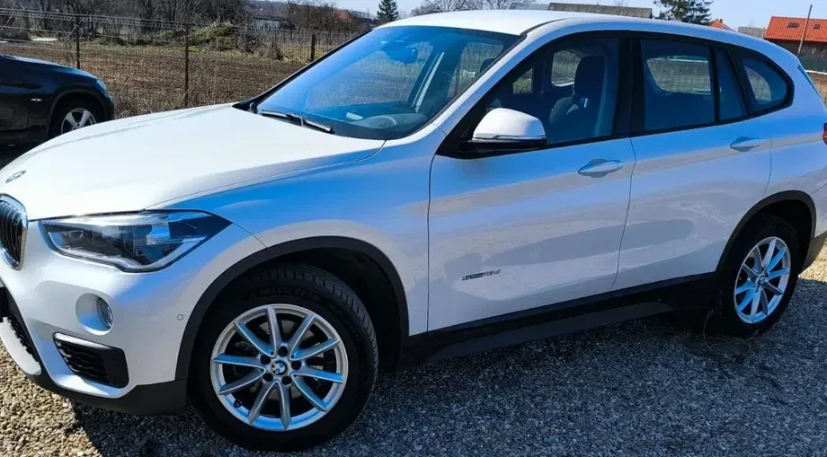 BMW X1 F48 sDrive18d Aut. — imagine 2
