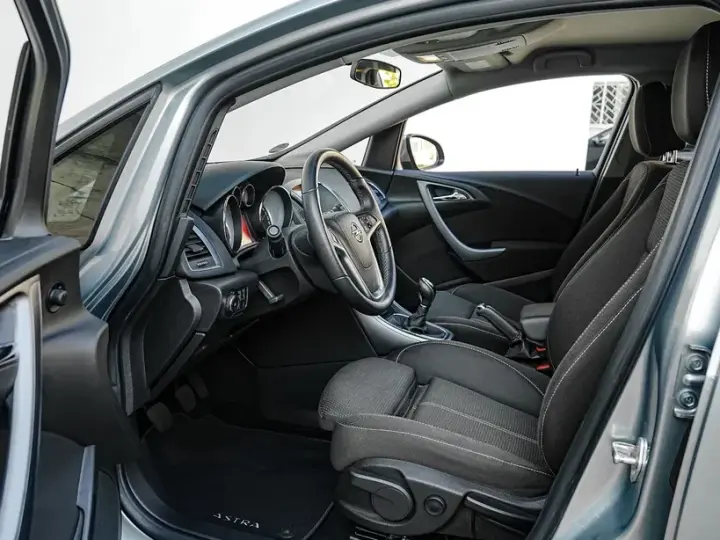 Opel Astra J 1.6 CDTI ECOTEC Start/Stop Active