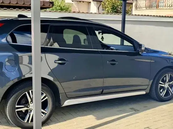 Volvo XC 60 I D5 AWD Rdesign
