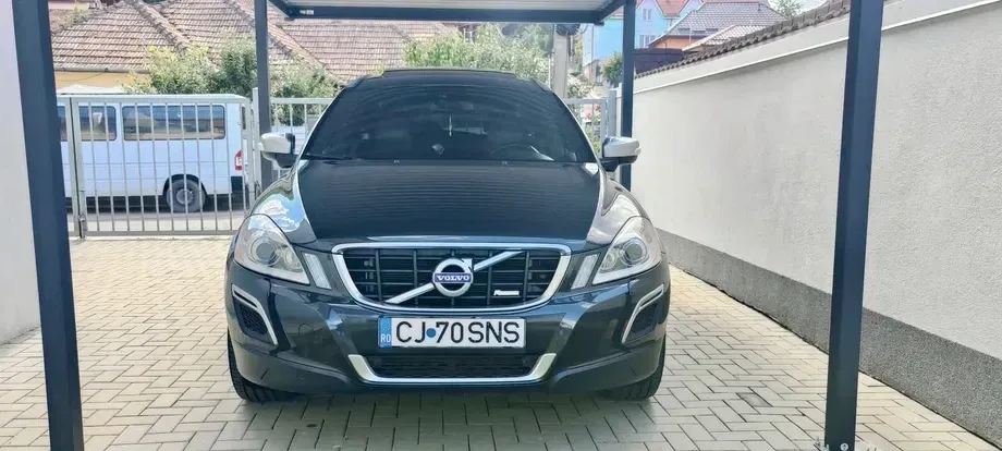 Volvo XC 60 I D5 AWD Rdesign — imagine 4