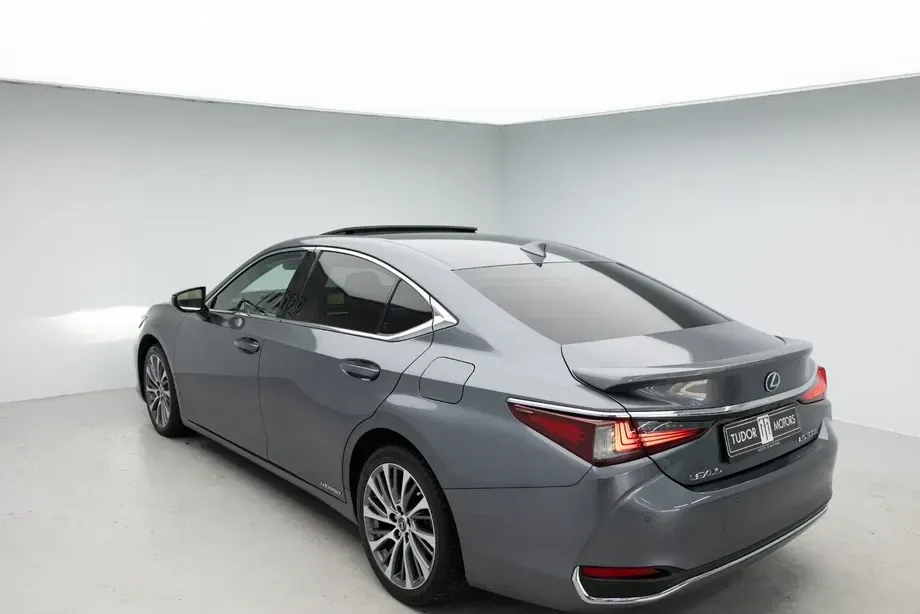 Lexus ES VII 300h Executive — imagine 4