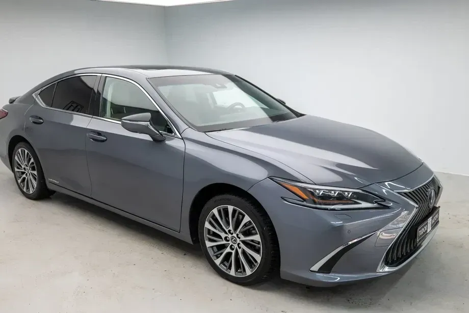 Lexus ES VII 300h Executive — imagine 2