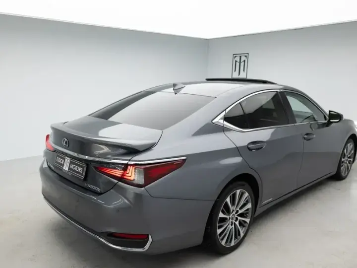 Lexus ES VII 300h Executive