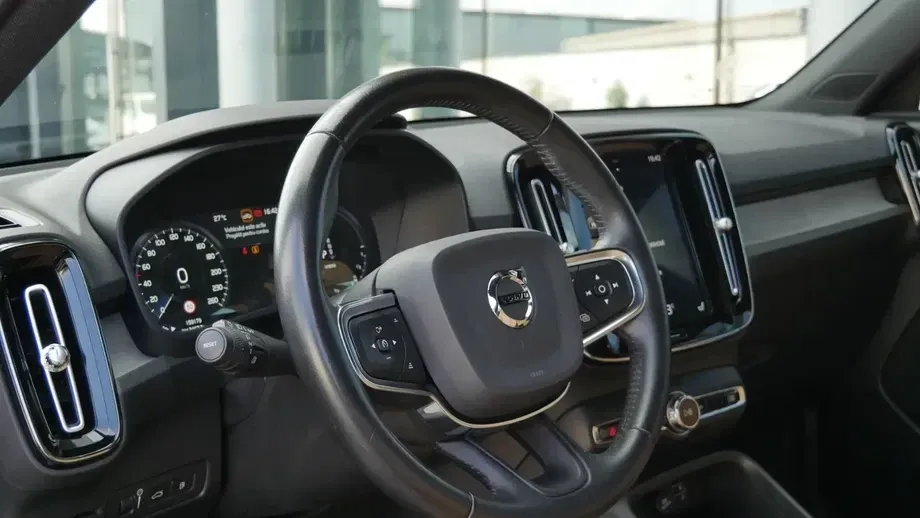 Volvo XC 40 T5 Twin Engine DKG Inscription — imagine 2