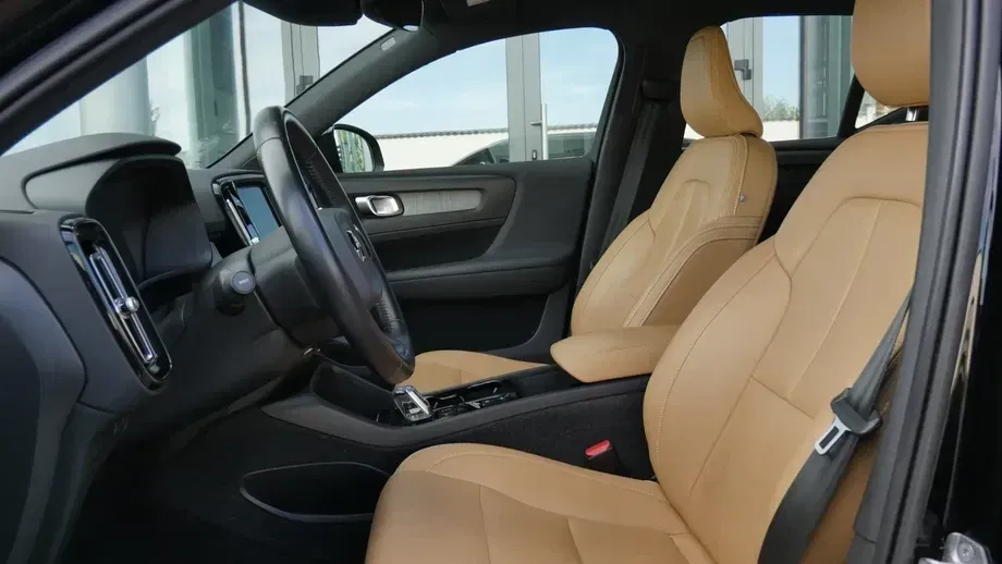 Volvo XC 40 T5 Twin Engine DKG Inscription — imagine 3